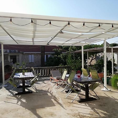 Apartmani Stones Sutivan I Exterior photo