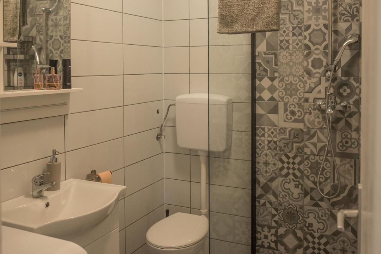 Apartmani Stones Sutivan I Exterior photo