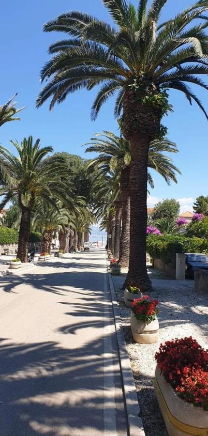 Apartmani Stones Sutivan I Exterior photo